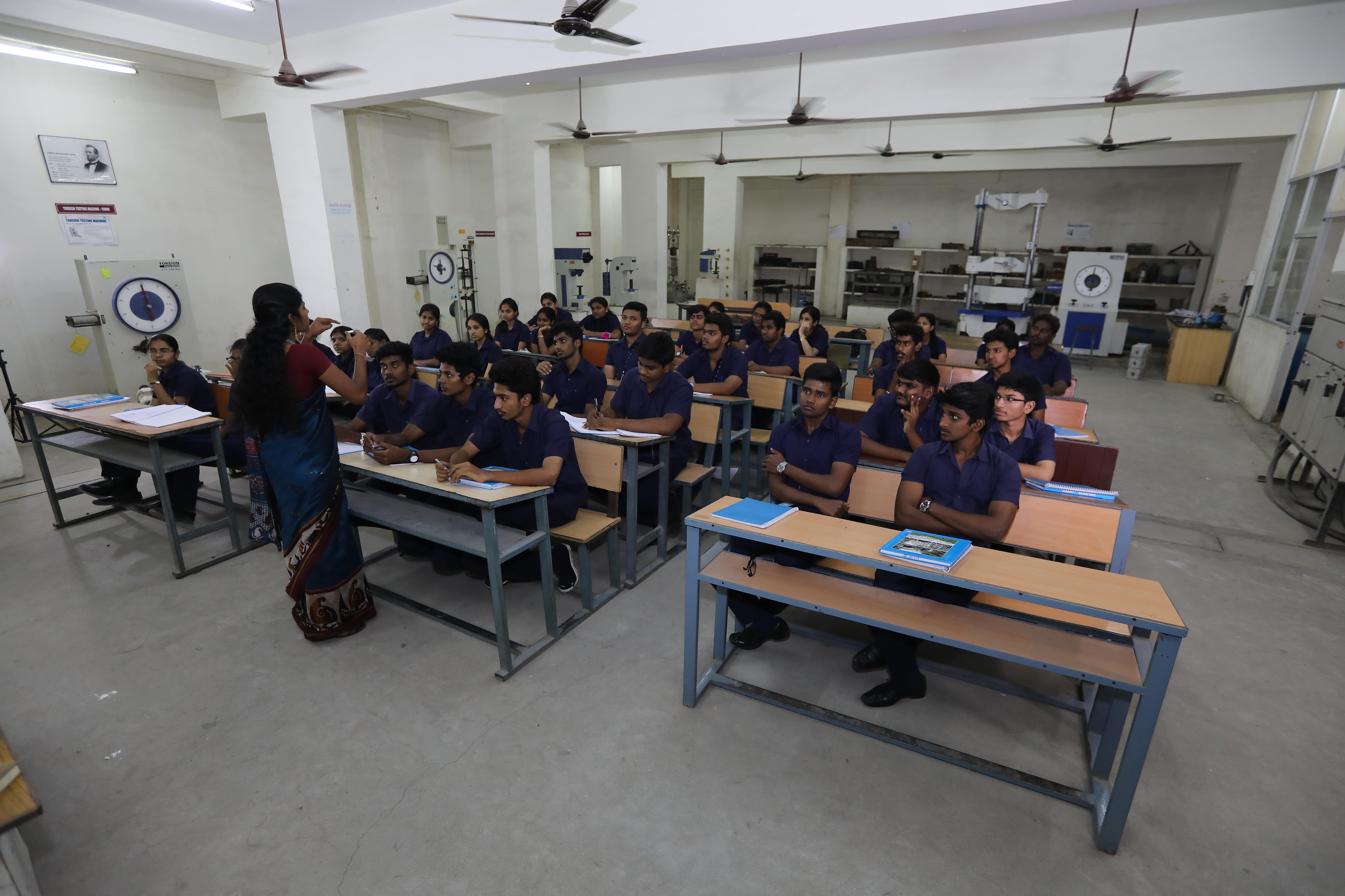 SRM Easwari Laboratories photo 1